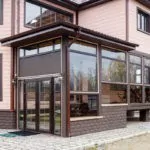 Витражная входная группа Schuco